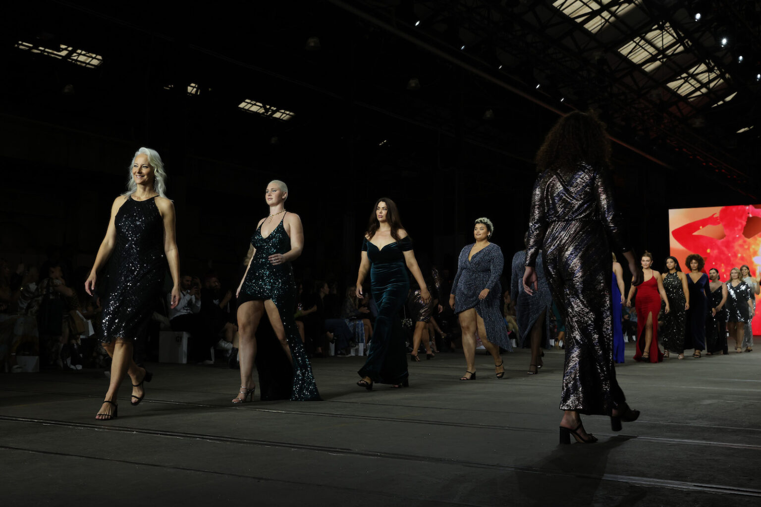 PLUS-SIZE MODELS STEAL THE SHOW AT AUSTRALIAN FASHION WEEK!