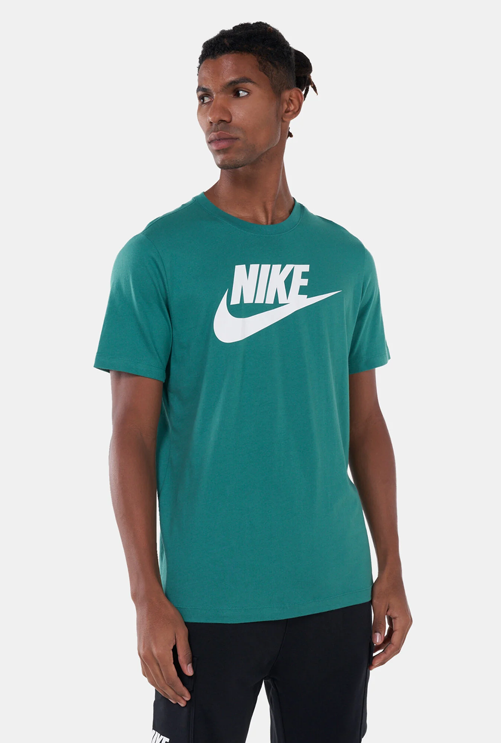 Nike Sportswear Icon Futura T-Shirt in Green/White - Garmspot.com