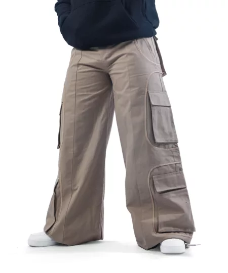 Equestrian Cargo pants in Beige