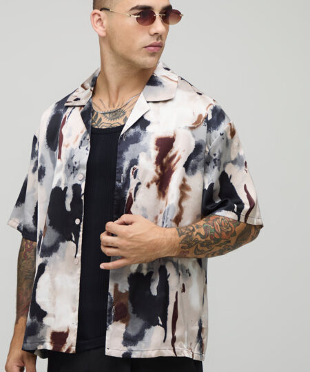 Distorted Print Short Sleeve Oversized Shirt